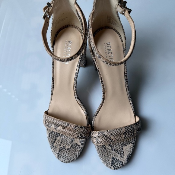 Reaction Kenneth Cole Lolita Sandals Heels Snakeskin Ankle Strap Women's 9 - Picture 6 of 10